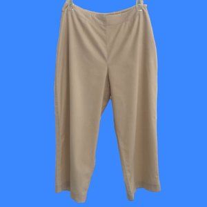 Vintage 80s Club Newport Capris Pants Size 8 USA Soft Light Tan Cropped EUC